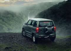 PHOTO : मोठ्या कुटुंबासाठी नऊ लाखांच्या आतील 7 सीटर कार