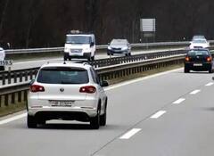 Car Tips: ਬਿਨ੍ਹਾਂ ਐਕਸਲੇਟਰ 'ਤੇ ਪੈਰ ਰੱਖੇ ਦੌੜੇਗੀ ਕਾਰ, ਇੰਝ ਔਨ ਕਰੋ ਇਹ ਖਾਸ ਫੀਚਰ