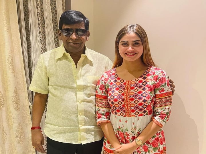 Naai Sekar Returns, Big Boss shivani Narayanan is paired with actor Vadivelu Naai Sekar Returns : வடிவேலு உடன் ஜோடி சேரும் ‛பிக்பாஸ்’ ஷிவானி... நாய் சேகர் ரிட்டனில் புதிய ரொமான்ஸ்!
