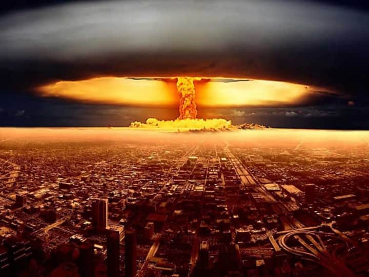 Russia Ukraine War what if nuclear war happen in world पल भर में लाखों-करोड़ों मौतें, हिल जाएगा प्रकृति का पूरा सिस्टम, अगर दुनिया में न्यूक्लियर वॉर हुआ तो क्या होगा?
