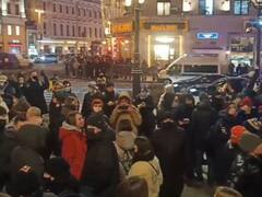 यूक्रेन पर रूस का और तेज हुआ हमला, दुनियाभर से उठी विरोध की आवाज, राष्ट्रपति पुतिन को ठहराया जंग का जिम्मेदार