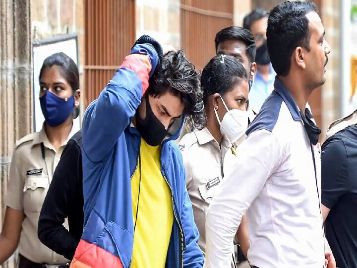 Aryan khan: நடிகர் ஷாரூக் கானின் மகன் ஆர்யான் கானின் வழக்கில் முறைகேடா?- கசிந்த சிறப்பு விசாரணைக் குழு அறிக்கை