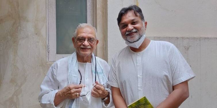 Srijit Mukherji: 'Gulzarsaab is writing the title song for Sherdil', posts director Srijit Mukherji Srijit Mukherji: সৃজিতের ছবির জন্য কলম ধরবেন গুলজার, 'বাকেট লিস্ট মুহূর্ত'-এর খবর দিলেন পরিচালক