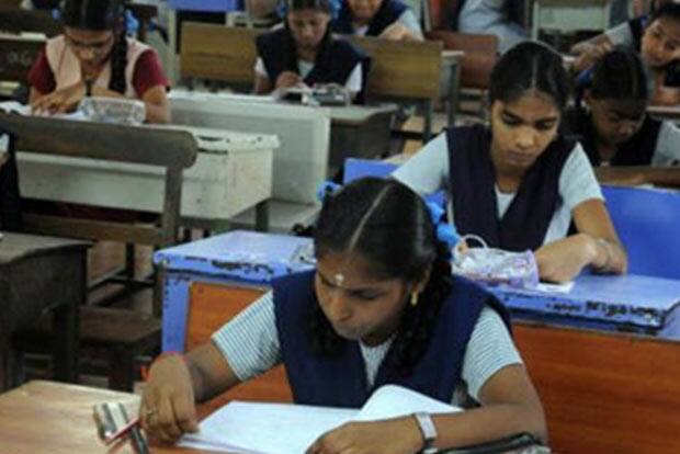 Tamil Nadu School 10th 11th 12th Public Exam Date Announced Check Full Exam Time Table 2022 class 10, 11, 12 10th 12th Exam Time Table: 10, 11, 12ஆம் வகுப்பு பொதுத்தேர்வு எப்போது? - முழு அட்டவணை வெளியீடு