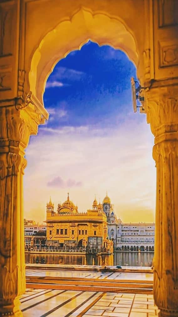 देखिए स्वर्ण मंदिर की अद्भुत तस्वीर