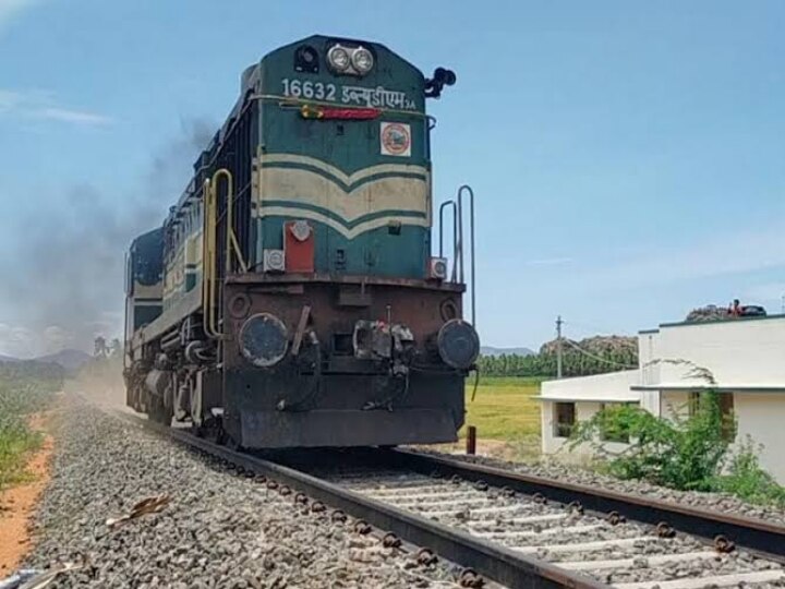 ஹேப்பி நியூஸ்..!  விரைவில் தாம்பரம் - செங்கல்பட்டு வரை மூன்றாவது பாதையில் மின்சார ரயில்