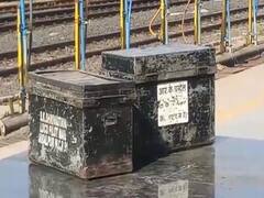 क्या आप जानते हैं रेलवे स्टेशन पर रखे इन ब्लैक बॉक्स का 'रहस्य'? आखिर किस काम आते हैं यह बक्से