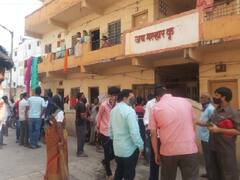 Pune : दुर्दैवी! शौचालयाची टाकी साफ करताना पडून चार तरुणांचा मृत्यू, पुण्यातील घटना