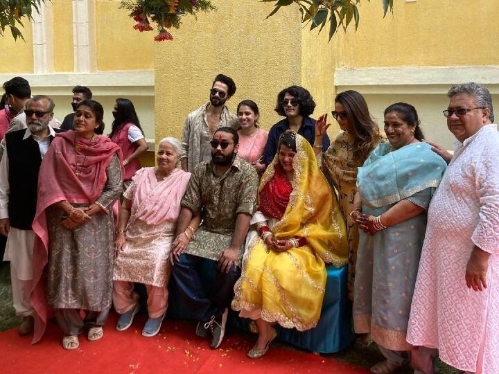 Shahid Kapoor's Sister Sanah Kapur's Chooda Ceremony PICS Are All About A Happy Family Shahid Kapoor's Sister Sanah Kapur's Chooda Ceremony PICS Are All About A Happy Family