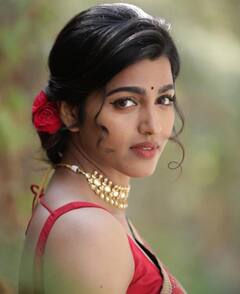 Sai Dhanshika Pics: சாய் தன்ஷிகாவின் அழகான ‘ரோஜாப்பூ’ க்ளிக்ஸ்