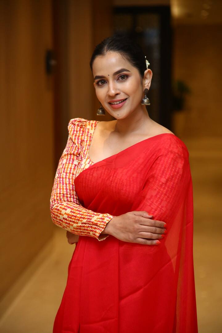 'సెబాస్టియన్ పీసీ 524' ప్రీ రిలీజ్ ఈవెంట్ లో కోమలీ ప్రసాద్ ఇలా సందడి చేశారు.