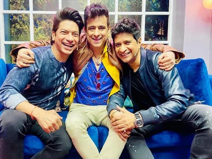 बॉलीवुड के बेहतरीन सिंगर्स से गूंज उठा कपिल शर्मा शो, शान ने बताया इस वजह से खोलना पड़ा खुद का चैनल ! bollywood singers Shaan, Palash Sen and KK on the Kapil Sharma Show बॉलीवुड के बेहतरीन सिंगर्स से गूंज उठा कपिल शर्मा शो, शान ने बताया इस वजह से खोलना पड़ा खुद का चैनल !