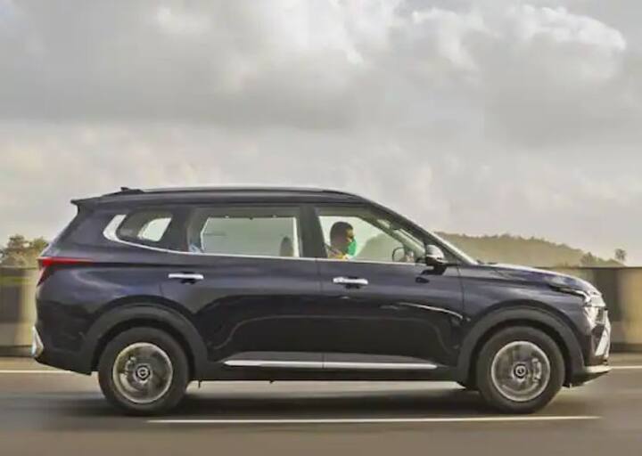 ਅਜਿਹਾ ਕਰਨ ਨਾਲ ਇਹ ਸੈੱਟ ਹੋ ਜਾਵੇਗਾ। ਇਸ ਤੋਂ ਬਾਅਦ, ਜੇਕਰ ਤੁਸੀਂ ਚਾਹੋ, ਤਾਂ ਤੁਸੀਂ ਸਟੀਅਰਿੰਗ 'ਤੇ ਦਿੱਤੇ ਗਏ ਸਪੀਡ ਘਟਾਉਣ ਤੇ ਵਧਾਉਣ ਵਾਲੇ ਬਟਨਾਂ ਨਾਲ ਹੀ ਸਪੀਡ ਨੂੰ ਵਧਾ ਤੇ ਘਟਾ ਸਕਦੇ ਹੋ।