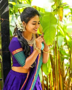 Detthadi Harika: లంగా వోణీ నేటితో రద్దయిపోనీ, లెహెంగాలో హారిక మెరుపుల విరుపులు