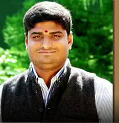 Munnur Ravi Kidnap: Delhi లో Telangana ఉద్యమ కారుడు మున్నూరు రవి కిడ్నాప్ కలకలం