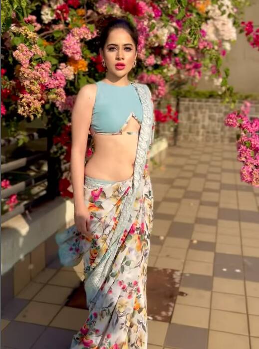साड़ी का पल्लू लहराते हुए मस्ती में चलीं उर्फी जावेद, तभी हुआ कुछ ऐसा कि शर्मा गईं एक्ट्रेस