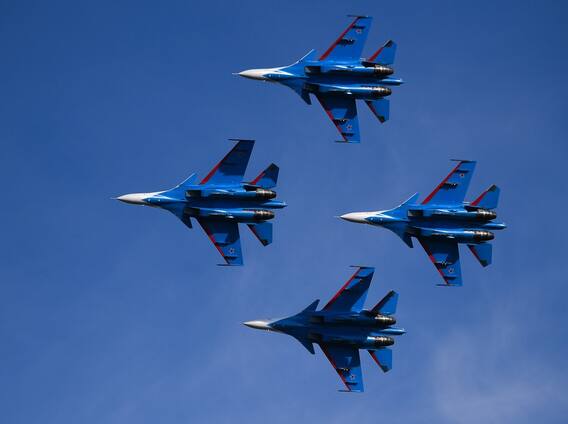Russia Ukraine News : યુક્રેન પર હમલા વચ્ચે સ્વીડનમાં ઘુસ્યા રશિયાના યુદ્ધ વિમાન, મચી ગયો હડકંપ Russia Ukraine News : યુક્રેન પર હમલા વચ્ચે સ્વીડનમાં ઘુસ્યા રશિયાના યુદ્ધ વિમાન, મચી ગયો હડકંપ