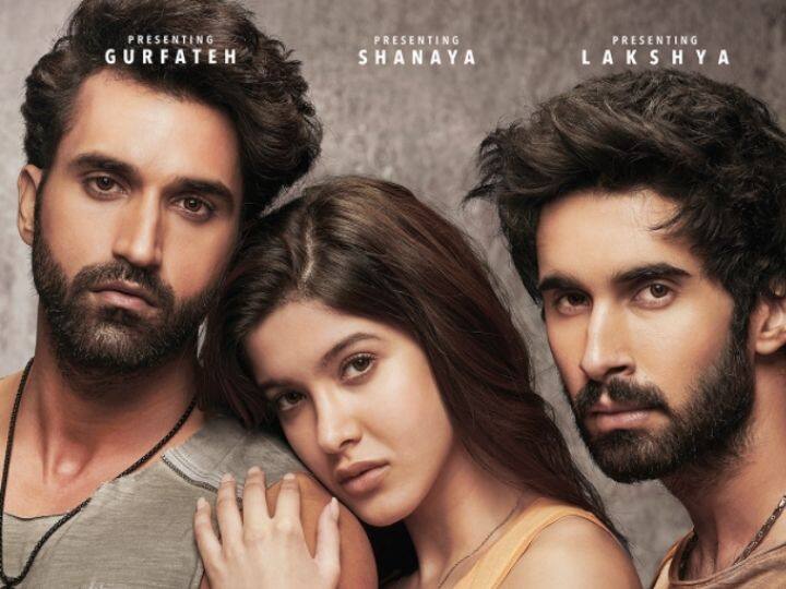 Karan Johar announces Bedhadak Shanaya Kapoor First Look And Title Out From Karan johar dharma production film Karan Johar announces Bedhadak : करण जोहरच्या 'बेधडक'  चित्रपटाची घोषणा; आणखी एका स्टारकिडला केलं लाँच