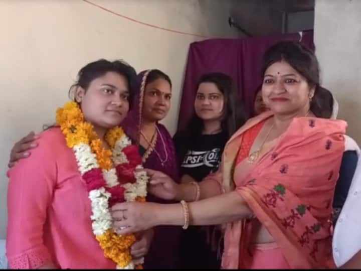 Student From Jalaun Who Returned From Ukraine Shares Difficulties Faced In Crossing Border Student From Jalaun Who Returned From Ukraine Shares Difficulties Faced In Crossing Border