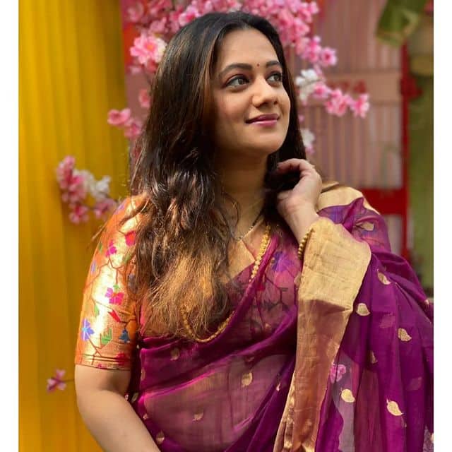 छोट्या पडद्यावरच्या अनेक भूमिकांमधून स्पृहा घराघरांत पोहोचली. (Photo Credit : @spruhavarad/Instagram)