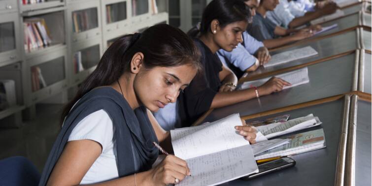 Gujarat Govt waived examination fees for girls students and students with disabilities studyin Gujarat Budget 2022-23 : ગુજરાત સરકારનો મોટો નિર્ણય,  ધોરણ 10 અને 12ની વિદ્યાર્થિનીઓ અને દિવ્યાંગોની પરીક્ષા ફી માફ