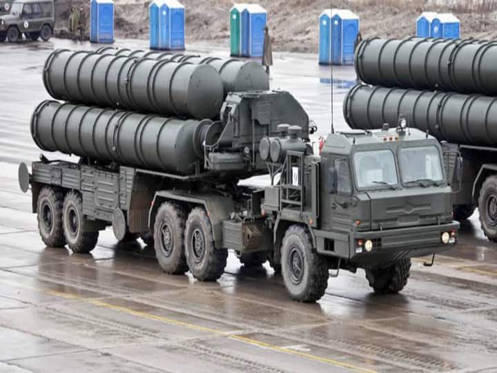 Russia Ukraine War Russia Exercise with S 400 missile system in Novosibirsk region Ukraine Russia War: यूक्रेन के खिलाफ S-400 को उतारेगा रूस! जानें क्या है इस खतरनाक हथियार की खासियत