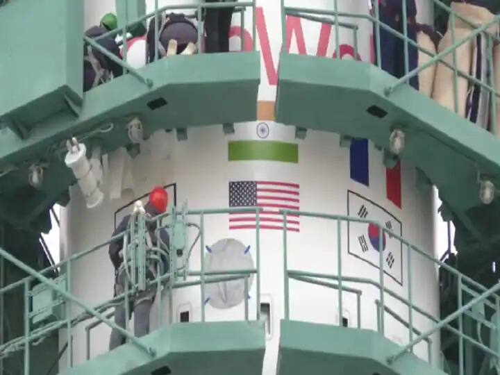 રશિયા આક્રમક મૂડમાં, અંતરિક્ષમાં મોકલનારા રૉકેટ પરથી અમેરિકા-બ્રિટનના ઝંડા કાઢી નાંખ્યા, ભારતના તિરંગાને લઇને શું કર્યુ, જાણો