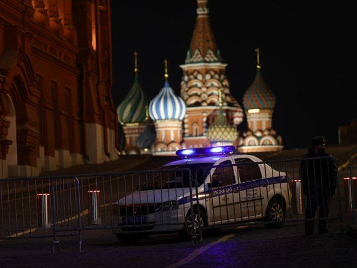 Russia's Sovereign Rating Downgraded To 'Junk' Status By Fitch And Moody’s: Report Fitch, Moody’s Slash Russia's Sovereign Rating To Junk Status. Know The Reason Behind This Downgrade Russia's Sovereign Rating Downgraded To 'Junk' Status By Fitch And Moody’s: Report