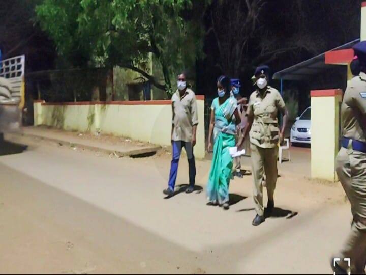 Watch Video | பணத்தை இரட்டிப்பாக்கி தருவதாக கூறி 1.29 கோடி மோசடி - மின்வாரிய பொறியாளர் மனைவி கைது