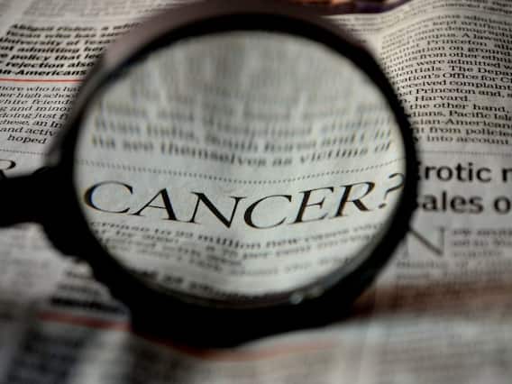 Cancer: మీ కుటుంబచరిత్రలో ఎవరికైనా క్యాన్సర్ ఉందా? అయితే వీటిని తినడం మానేయండి, రిస్క్ తగ్గుతుంది