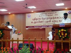 தலைவர் மீது ஆணை, தந்தை மீது ஆணை, வாழ்க வளமுடன், பாரத் மாதாகி ஜெ...! தஞ்சையில் பதவி பிரமாணம் எடுத்து கொண்ட கவுன்சிலர்கள்