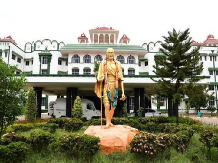 Madurai High Court dindigul encroachment case TNN Madurai High Court: பொதுப்பாதையை ஆக்கிரமித்து தனி நபர் கட்டிய கட்டடத்தை இடிக்க நீதிமன்றம் உத்தரவு