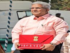 Gujarat Budget 2022: गुजरात के वित्त मंत्री ने पेश किया बजट, बीजेपी ने बताया संतुलित तो कांग्रेस ने की आलोचना, ये रहे बजट के अहम बिंदु