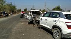 RAJKOT : ઉપલેટા નજીક બે કાર સામસામે અથડાઈ, અકસ્માતમાં એકનું મોત, દસ લોકો ઈજાગ્રસ્ત