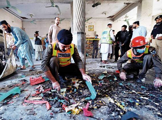 Pakistan ਦੇ ਪੇਸ਼ਾਵਰ ਦੀ ਮਸਜਿਦ 'ਚ ਬੰਬ ਧਮਾਕਾ, 30 ਮੌਤਾਂ, 50 ਤੋਂ ਵੱਧ ਜ਼ਖਮੀ