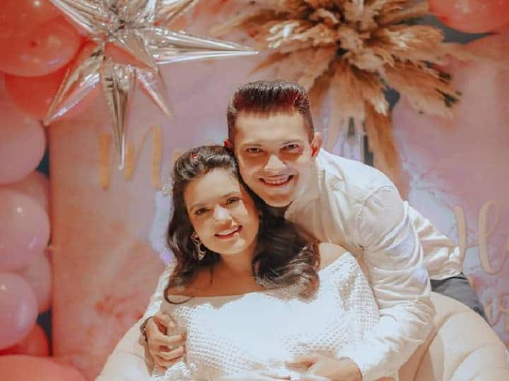 Bollywood Singer Aditya Narayan and Shweta Agarwal welcomes baby girl Aditya Narayan : आदित्य नारायण झाला ‘बाबा’, पत्नी श्वेताने दिला मुलीला जन्म!