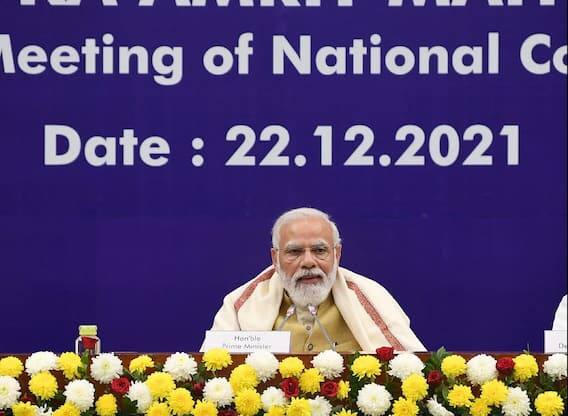 7th Pay Commission DA Hike: केंद्रीय कर्मचारियों को महंगाई भत्ता, महंगाई राहत (DR) बकाया और हाउसिंग रेंटल अलाउंस (HRA) में बढ़ोतरी का इंतजार है. केंद्रीय कर्मचारियों को जल्द ही बड़ी सौगात केंद्र सरकार दे सकती है. माना जा रहा है कि महंगाई भत्ते (DA) की बढ़ोतरी की घोषणा 10 मार्च को पांच राज्यों में विधानसभा चुनाव नतीजों के आने के बाद और होली से पहले की जा सकती है.