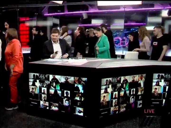 ‘No To War’: Entire Staff Of Liberal Russia TV Channel Resigns Live Over Ukraine Invasion. Watch Video ‘No To War’: Entire Staff Of Liberal Russia TV Channel Resigns Live Over Ukraine Invasion. Watch Video