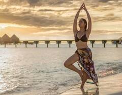 આશ્રમ એક્ટ્રેસ ત્રિધા ચૌધરીનો હોટ અંદાજ, તસવીરોએ સોશિયલ મીડિયામાં લગાવી આગ