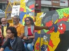 Russia Ukraine War: जबलपुर के कलाकारों ने पेंटिंग्स के जरिये रूस- यूक्रेन से की युद्ध खत्म करने की अपील, देखें तस्वीरें