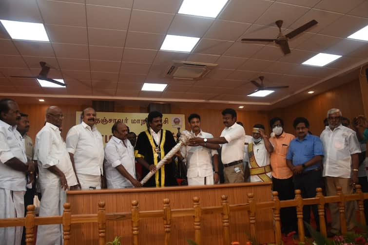 தஞ்சாவூர் மேயராக திமுகவைச் சேர்ந்த சண்.ராமநாதன் தேர்வு Ramanathan from DMK elected as Thanjavur mayor தஞ்சாவூர் மேயராக திமுகவைச் சேர்ந்த சண்.ராமநாதன் தேர்வு