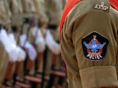 AP Police Vs YSRCP Leaders: ఏపీ పోలీసన్నా .. అధికారానికి ఇంత అలుసైపోయావేంటన్నా !?