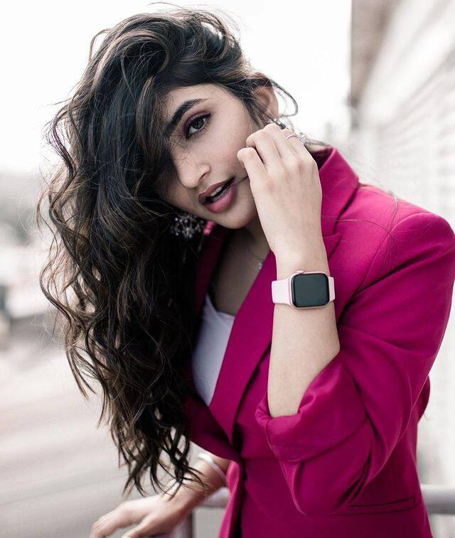 తాజాగా ఆమె షేర్ చేసిన ఫొటోలు ఇప్పుడు వైరల్ అవుతున్నాయి. (Photo Courtesy: Sreeleela Instagram)