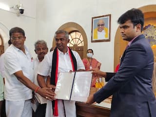 கோவை மாநகராட்சி துணை மேயராக இரா.வெற்றிச்செல்வன் போட்டியின்றி  தேர்வு..