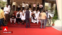 Vidhan Bhavan : विधिमंडळाच्या पायऱ्यांवर भाजपचं आंदोलन, स्वाक्षरी करत नवाब मलिकांचा निषेध