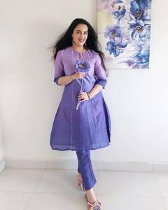 Photos: ‘बिग बॉस’ मराठी फेम सईचा अनोखा अंदाज!