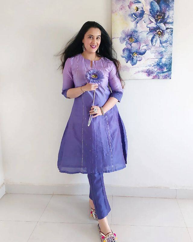 अभिनेत्री सई लोकूर अभिनय क्षेत्रापासून दूर असली तरी सोशल मीडियावर सक्रिय असते. (photo:sai.lokur/ig)