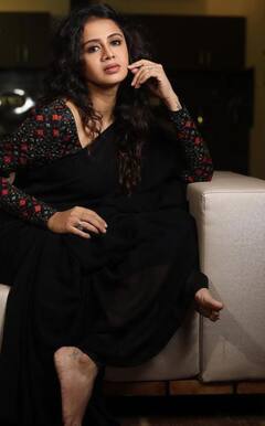 கருப்பு உடையில் கலக்கும் நடிகை அஞ்சனா ரங்கனின் வைரல் புகைப்படங்கள்..!