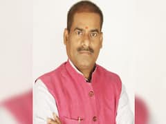 Bihar News: सवाल सुनकर 'फंसे' BJP MLC प्रमोद चंद्रवंशी तो दिखाया तेवर, 'यहां बड़े-बड़े पत्रकारों से परिचय है', जानें मामला