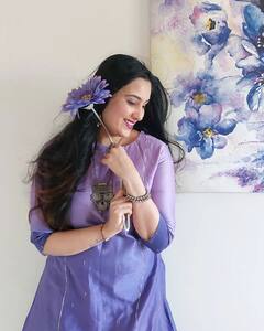 Photos: ‘बिग बॉस’ मराठी फेम सईचा अनोखा अंदाज!